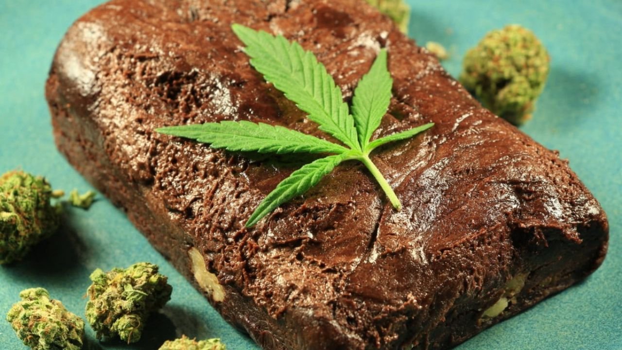 What Type Of Weed Is Lava Cake